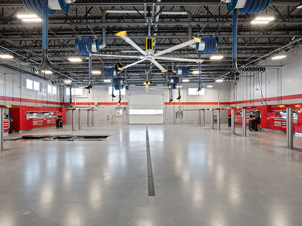 Dealership service room