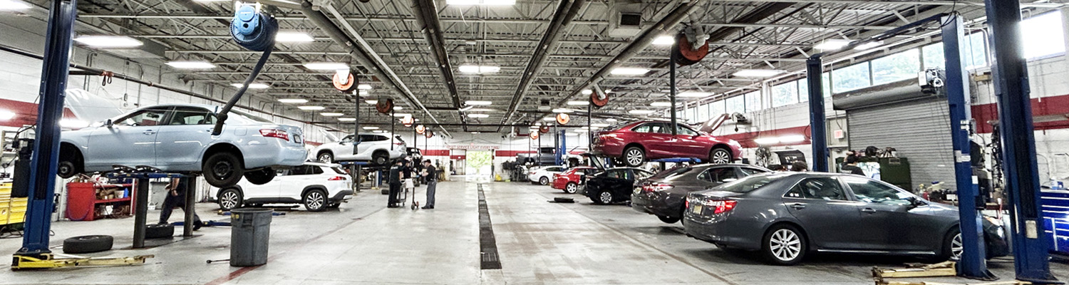 Dealerships service garage